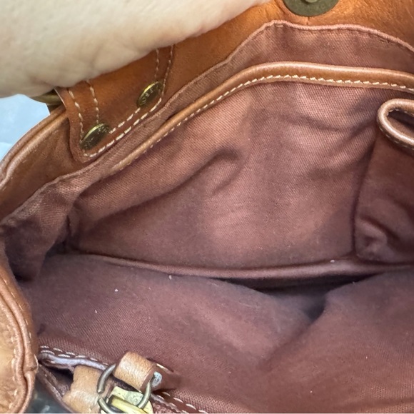 Vintage fossil bag with the a key charm. - Picture 15 of 16